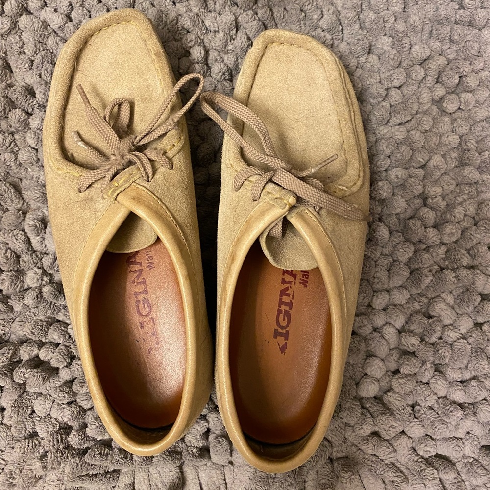 Light tan Clarks Wallabees size 7.
